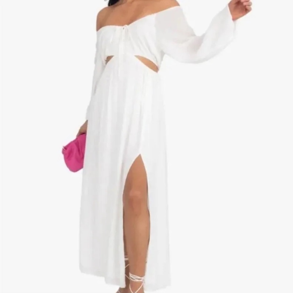Kittenish. Beautiful maxi white dress